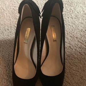 Black Velvet Pumps